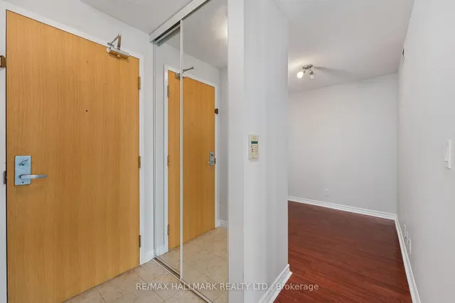 Additional image 3 of 68 Grangeway Ave Unit 909