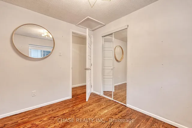 Additional image 24 of 25 Glenvale Dr