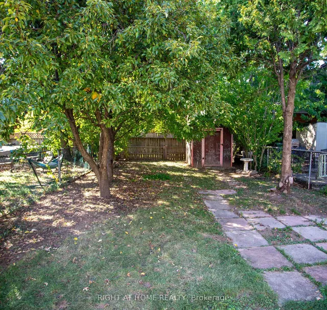 Additional image 25 of 11 Robins Ave