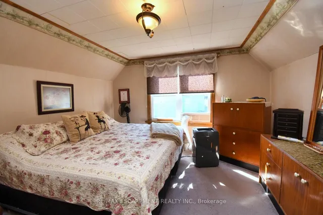 Additional image 15 of 251 East 31st St