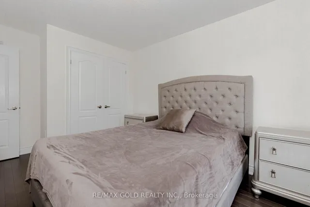 Additional image 30 of 34 Folgate Cres