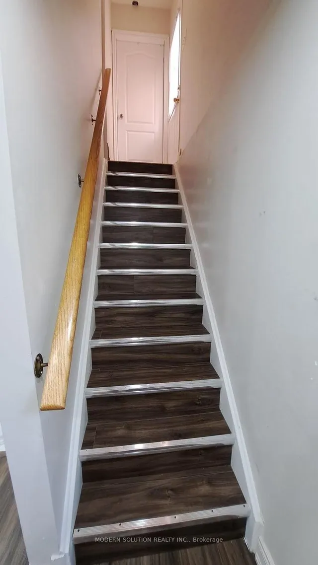 Additional image 32 of 67 Roundstone Dr