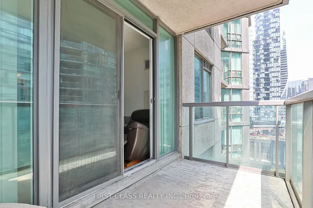 Additional image 29 of 51 Lower Simcoe St Unit 1202