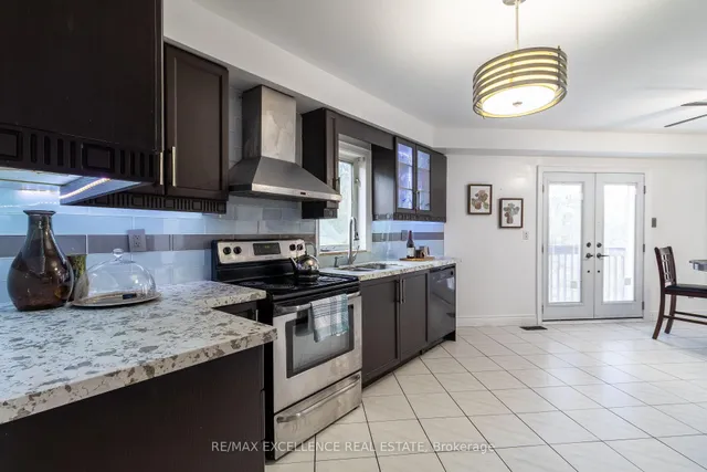 Additional image 16 of 40 Monaco Crt