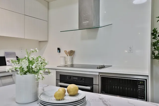 Additional image 12 of 3018 Yonge St Unit #204