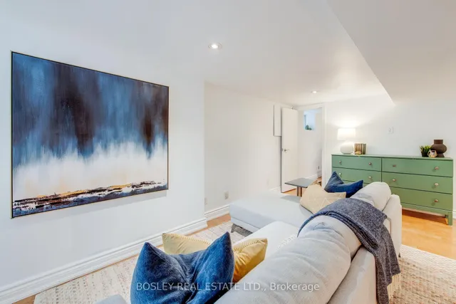 Additional image 24 of 55 Robbins Ave