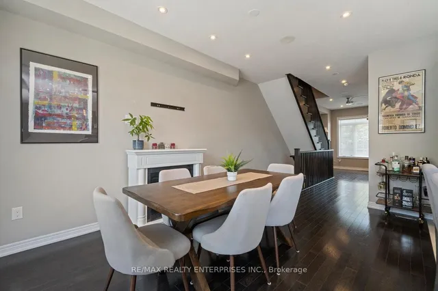 Additional image 19 of 215 Dundas St Unit 9