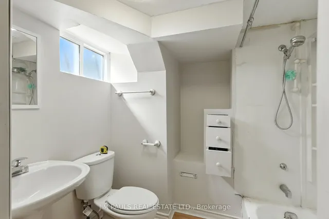 Additional image 25 of 67 Deschene Ave