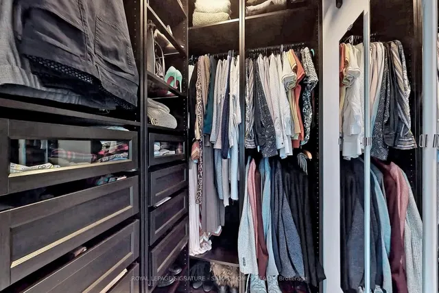 Additional image 13 of 150 East Liberty St Unit 2813