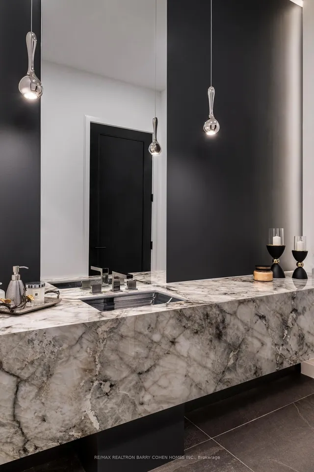 Additional image 25 of 45 Park Lane Circ