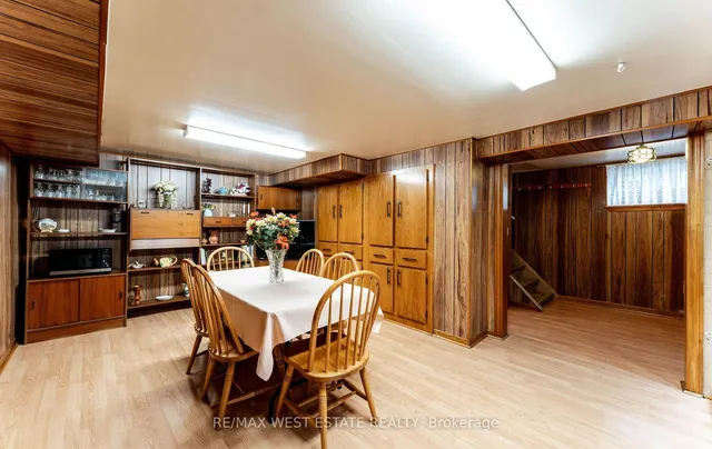 Additional image 32 of 1468 Wilson Ave