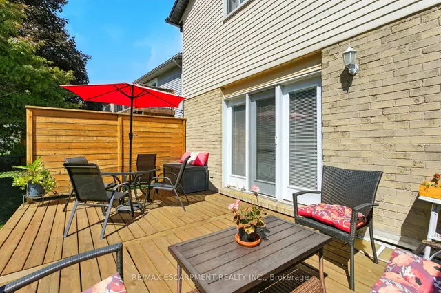 Additional image 40 of 1559 Riley Ave