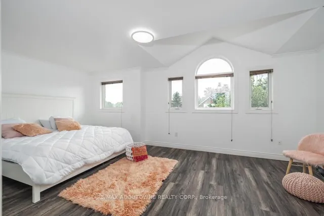 Additional image 27 of 14 SABLE Dr