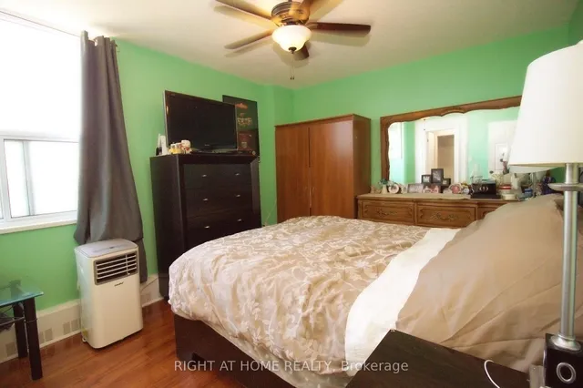 Additional image 26 of 90 Ling Rd Unit 904