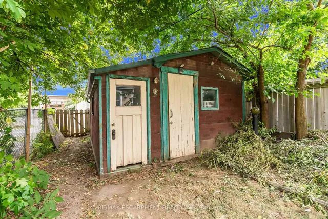 Additional image 42 of 170 Grosvenor Ave