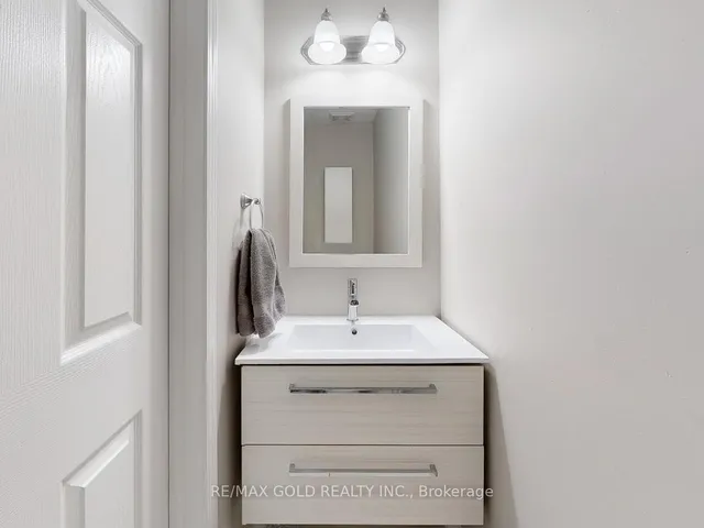 Additional image 18 of 933 Raftis Cres
