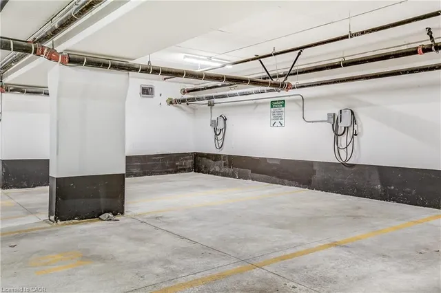 Additional image 29 of 16 Markle Cres Unit 311