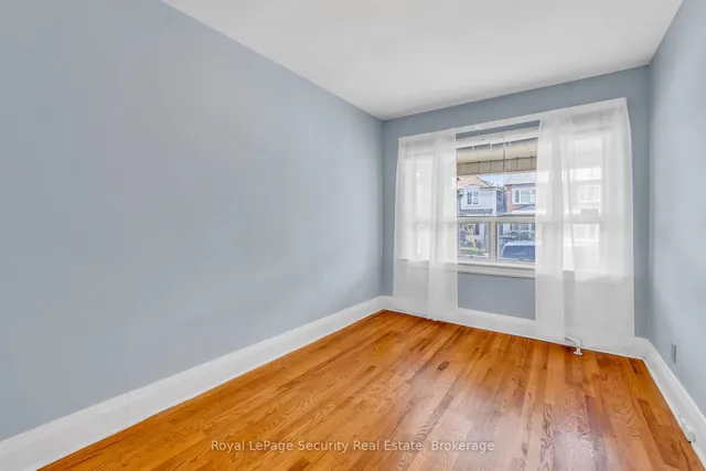 Additional image 6 of 427 Glenholme Ave