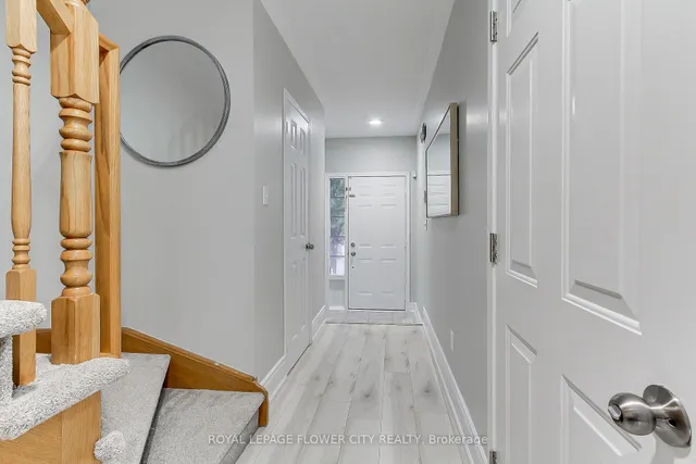 Additional image 3 of 6 Studebaker Tr