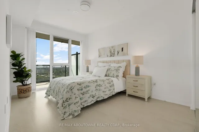 Additional image 14 of 30 Inn On The Park Dr Unit 2608