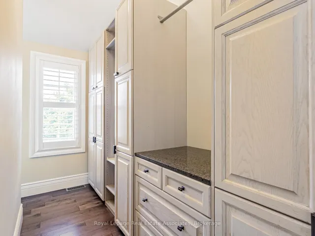 Additional image 17 of 35 Glenmanor Dr