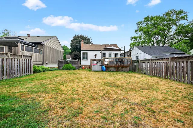 Additional image 29 of 15 Donald Ave