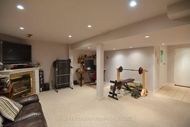 Additional image 36 of 11 Jacqueline Blvd