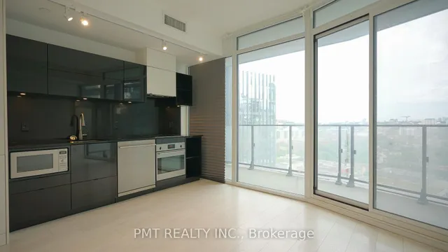 Additional image 4 of 125 Peter St Unit 1505