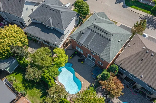 Additional image 3 of 5637 Roseville Crt