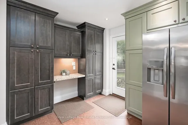 Additional image 17 of 1071 Melvin Ave