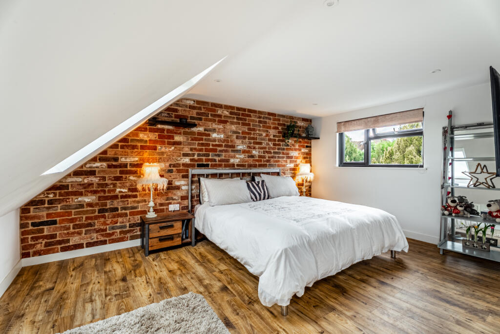 Additional image 18 of Churchfield, Harpenden, Hertfordshire, AL5