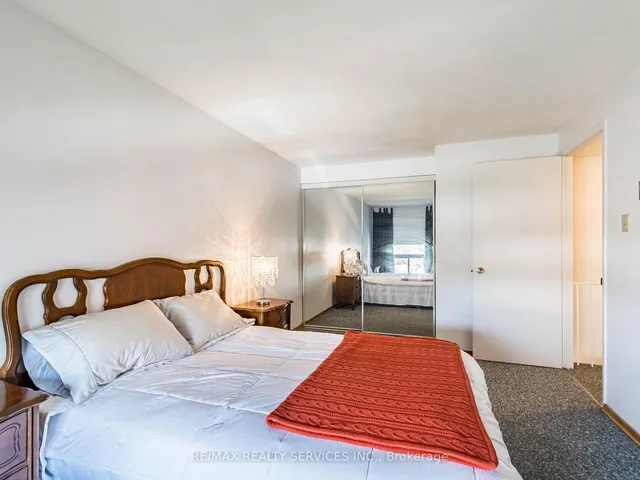 Additional image 29 of 20 Jasmine Sq