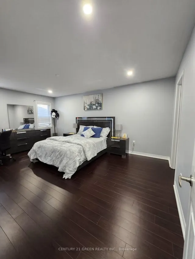 Additional image 10 of 940 Dice Way