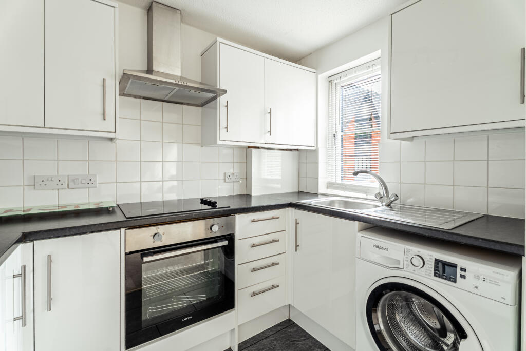 Additional image 2 of Mount Road, Wheathampstead, St. Albans, Hertfordshire, AL4