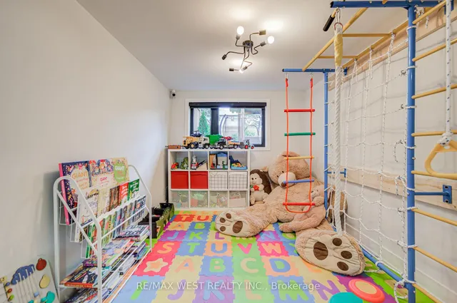 Additional image 38 of 1183 Westerdam Rd