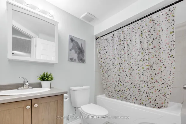 Additional image 38 of 76 Baha Cres