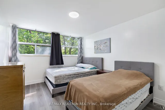 Additional image 19 of 3555 Bathurst St Unit #205