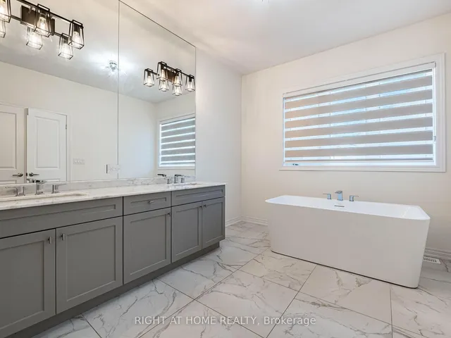 Additional image 31 of 16 Charing Cross Gate