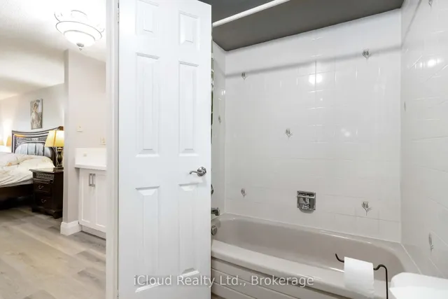 Additional image 27 of 3208 Renton Rd