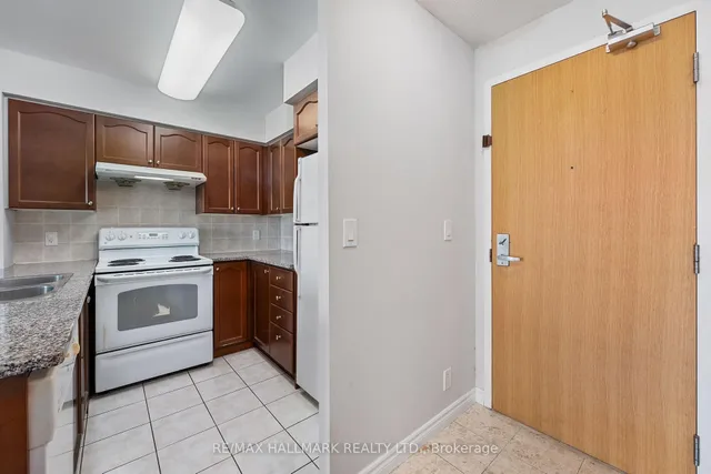 Additional image 2 of 68 Grangeway Ave Unit 909