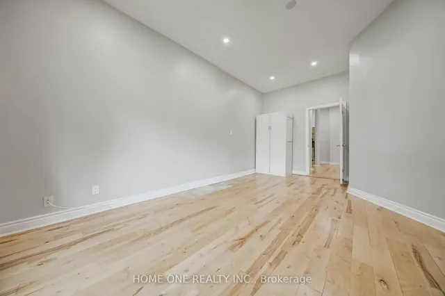 Additional image 17 of 13 Simpson Ave