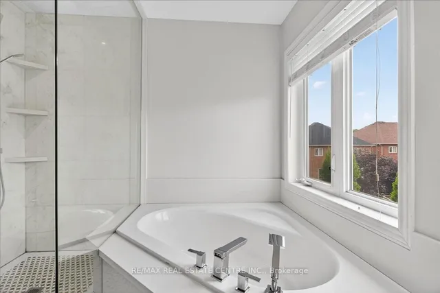 Additional image 24 of 980 Clark Blvd