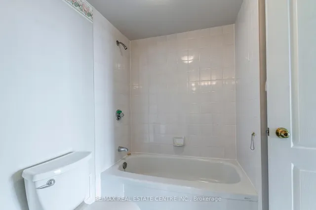 Additional image 33 of 100 Millside Dr Unit 1109