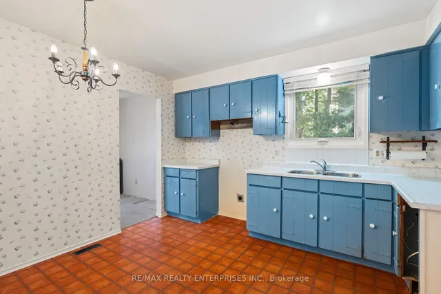 Additional image 9 of 1245 Lakeview Dr