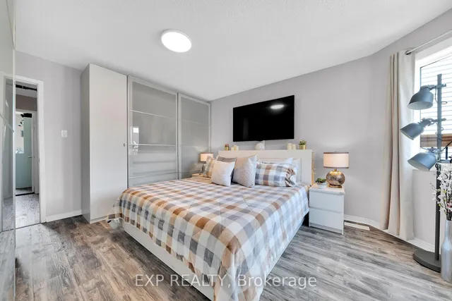 Additional image 23 of 5129 Lampman Ave