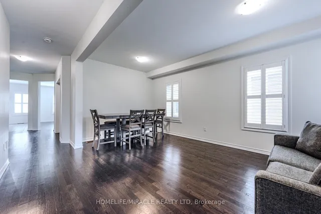 Additional image 4 of 61 Bucksaw St