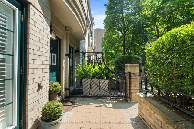 Additional image 35 of 1 Baxter St Unit 8