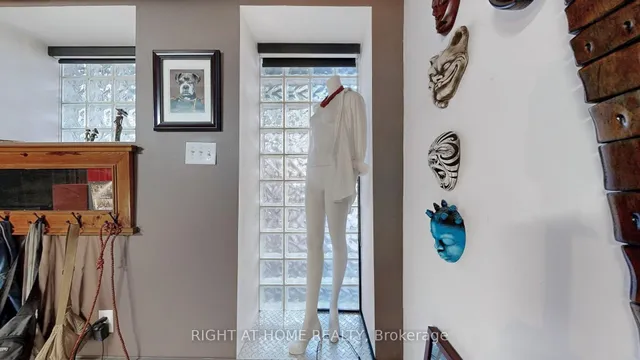 Additional image 13 of 2400 St Clair Ave