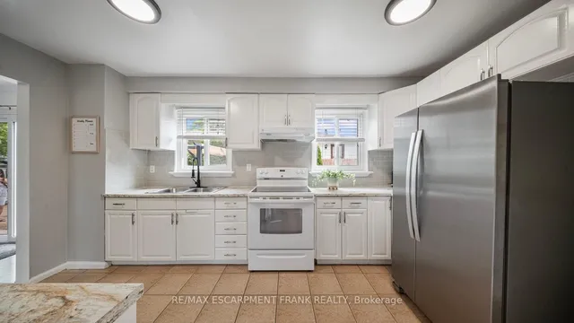 Additional image 12 of 1 YORKDALE Cres