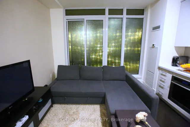 Additional image 18 of 330 Richmond St Unit 210